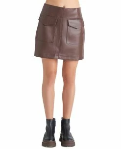 Black Tape Women's Faux-Leather Mini Skirt