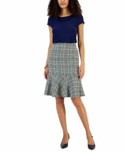 Kasper Women's Cowlneck Top & Tweed Flounce Skirt